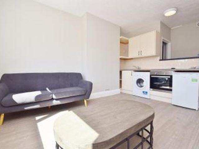House for rent in Northolt, Greater London