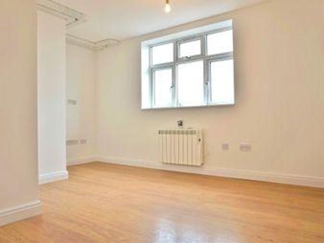 House for rent in Brentford End, Greater London