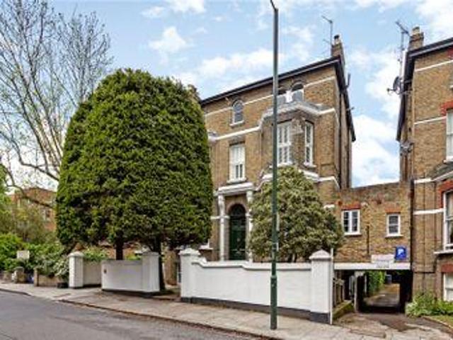 House for sale in Deepcut, Surrey