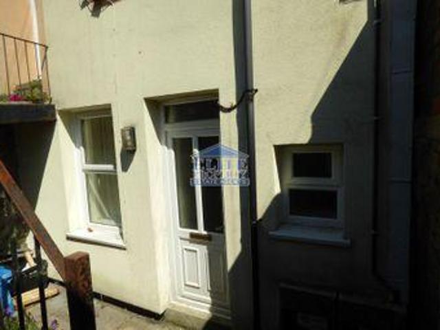 House for sale in Mid Glamorgan, Cymru / Wales