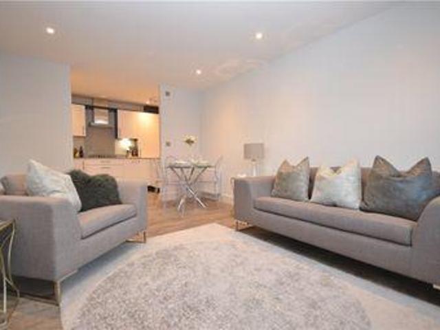 House for sale in Crowthorne