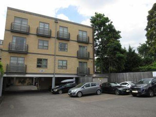 House for sale in Isleworth, Greater London
