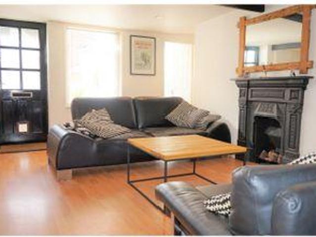 House for sale in Stourbridge, West Midlands