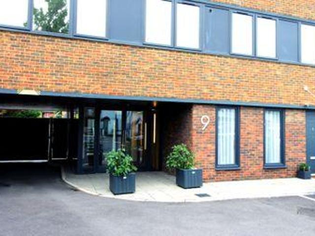 House for sale in Pachesham Park, Surrey