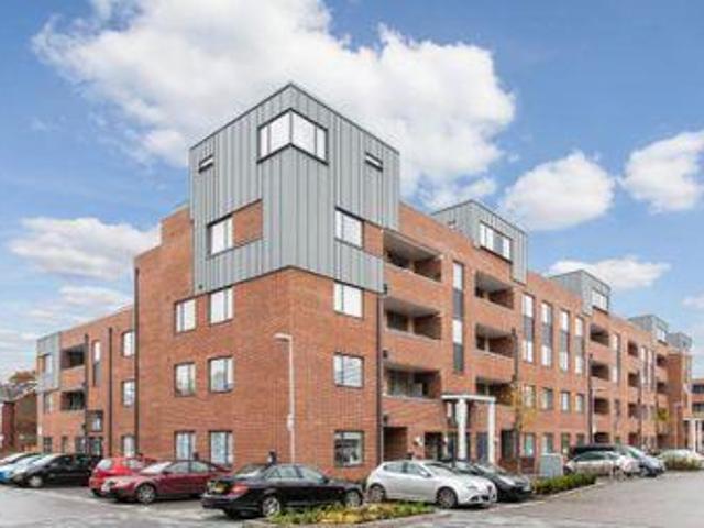 House for sale in Greater London