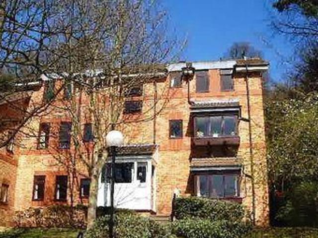 House for sale in Fole, Surrey