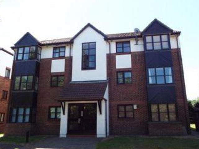 House for sale in Purfleet, Essex