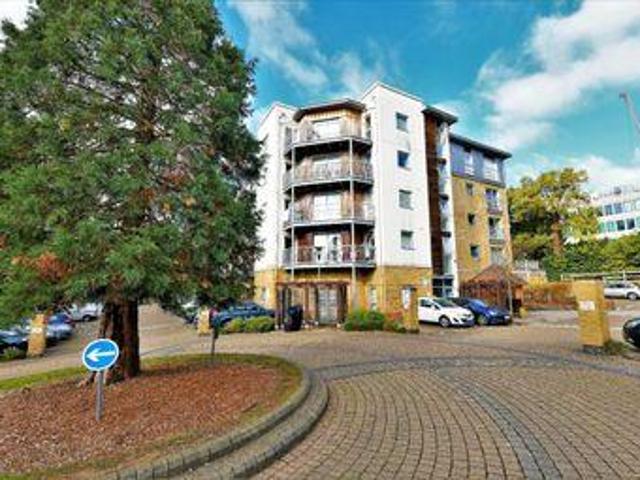 House for sale in Farnborough, Hampshire