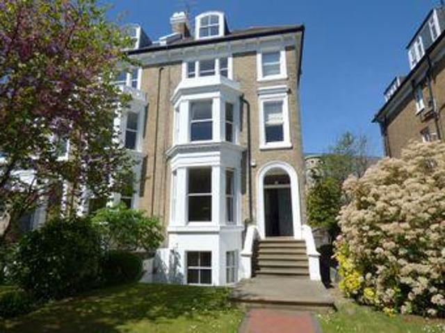 House for sale in Twickenham, Greater London
