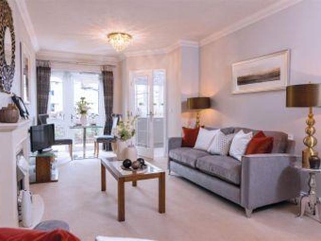 House for sale in Oad Street, Kent