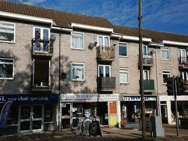 House for sale in Hillview, Surrey