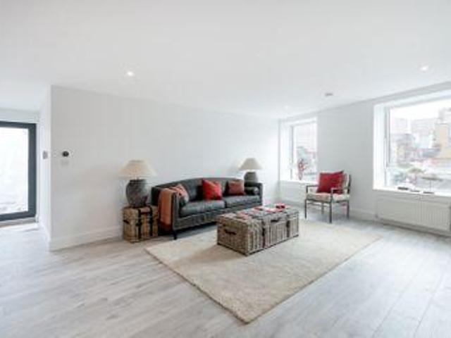 House for sale in Surrey, England