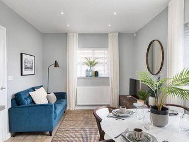 House for sale in Pachesham Park, Surrey