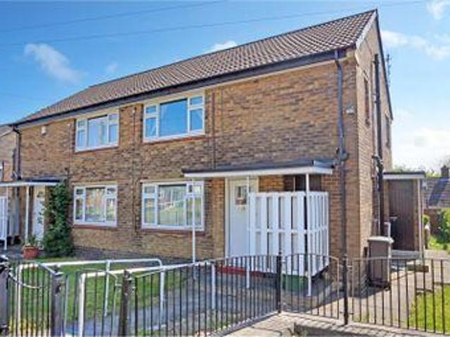 House for sale in Huddersfield, West Yorkshire