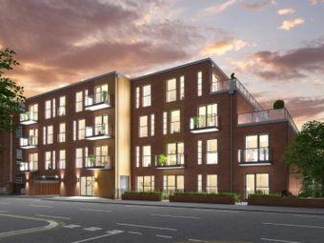 House for sale in New Malden, Greater London