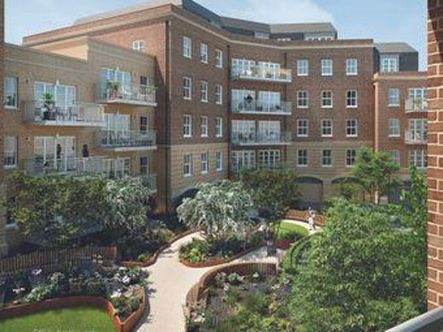 House for sale in Oxted, Hillview