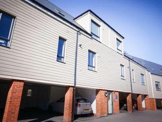 House for sale in Brompton, Chatham