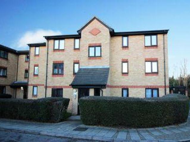 House for sale in Northolt, Greater London