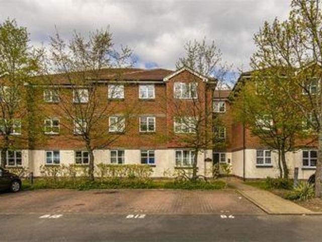 House for sale in Isleworth, Greater London