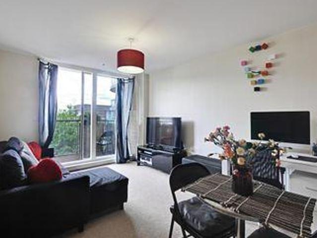 House for sale in Brentford End, Greater London