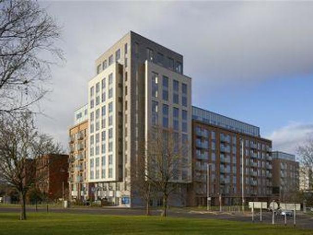 House for sale in Borehamwood, Hertsmere