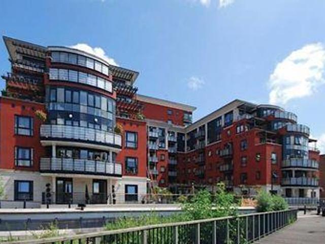 House for sale in Kingston Upon Thames, Greater London