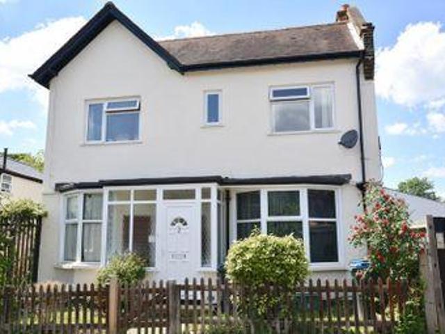 House for sale in Kingston Upon Thames, Greater London