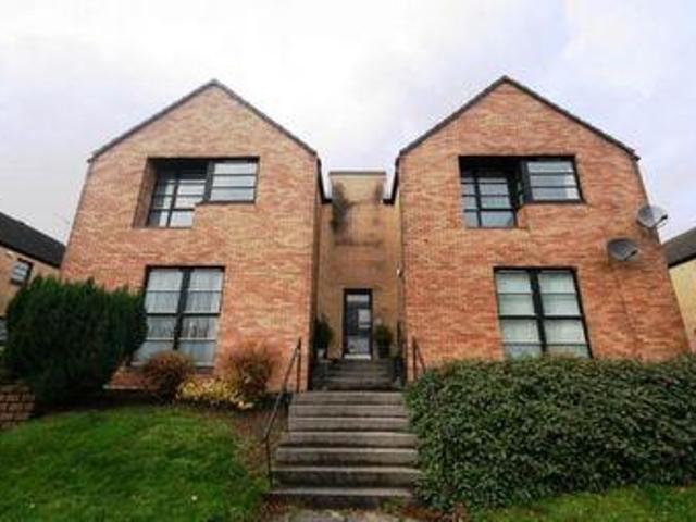 House for sale in Lochwinnoch, Scotland