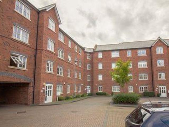 House for sale in Rossmore, Cheshire