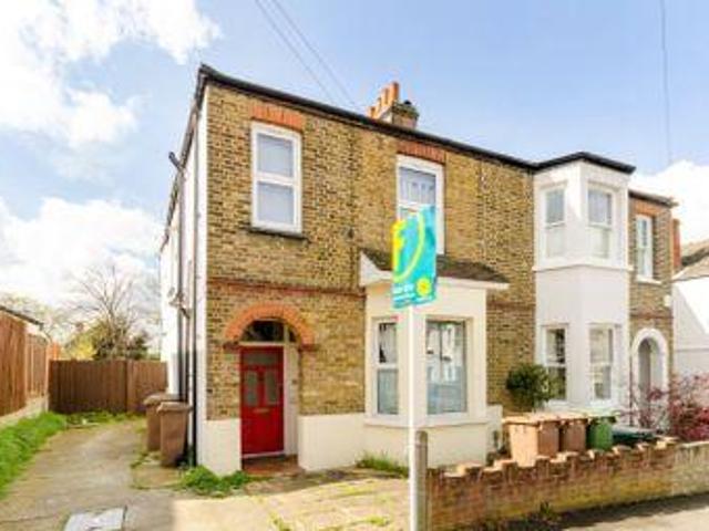 House for sale in Worcester Park, Greater London