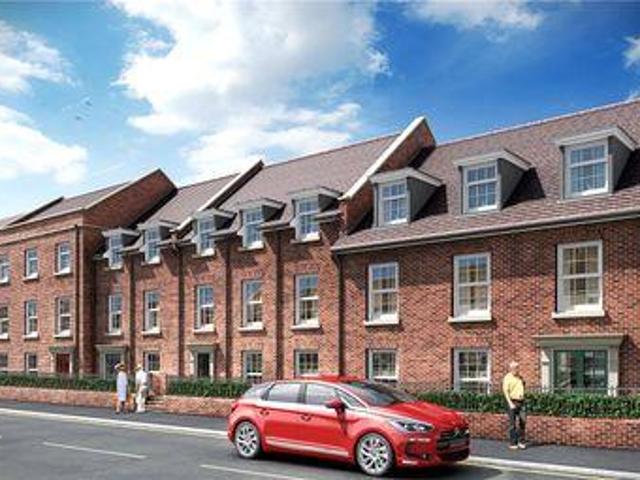 House for sale in Littlecote, West Sussex
