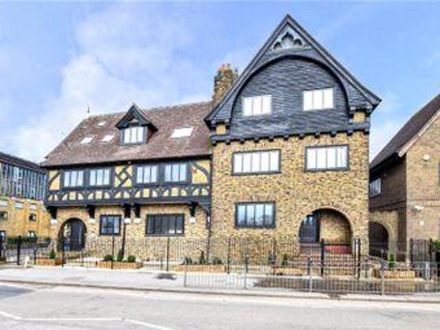 House for sale in Bushey, Hertsmere