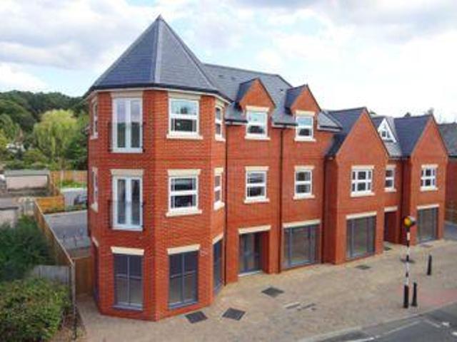 House for sale in Crowthorne