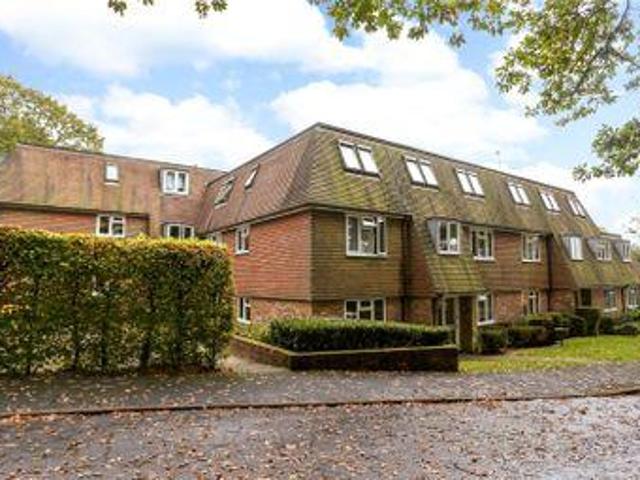 House for sale in Fole, Surrey
