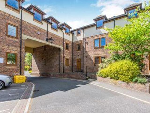 House for sale in Ossett, West Yorkshire