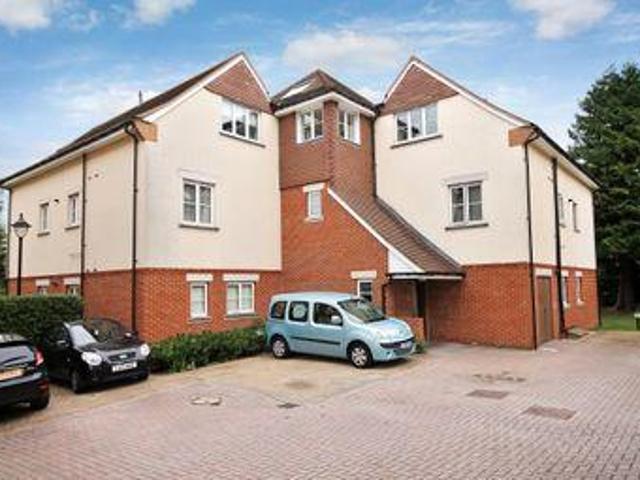 House for sale in Pachesham Park, Surrey