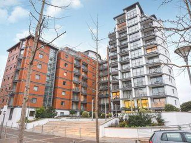 House for sale in Brentford End, Greater London