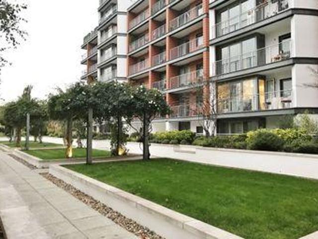 House for sale in Brentford End, Greater London