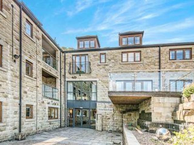 House for sale in Holmfirth, West Yorkshire