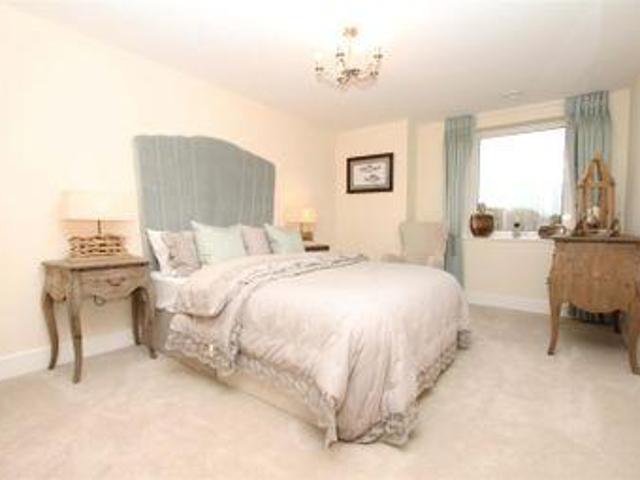 House for sale in Uxbridge, Greater London
