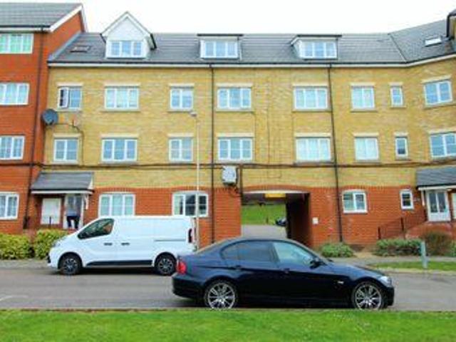 House for sale in Purfleet, Essex