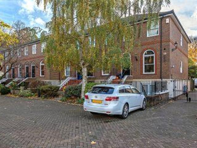 House for sale in Deepcut, Surrey