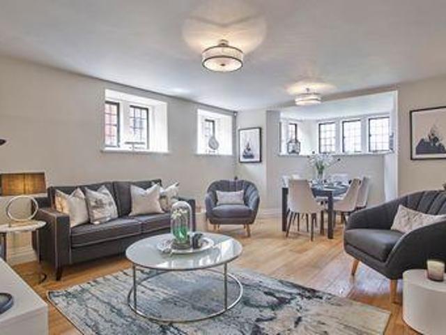 House for sale in Littlecote, West Sussex