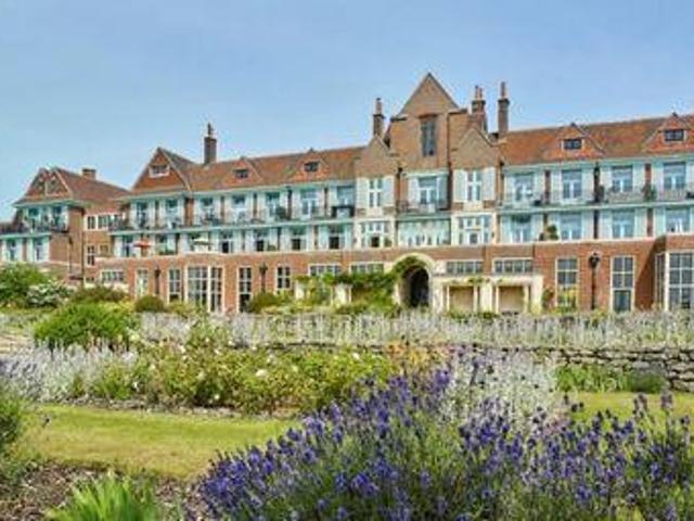 House for sale in Littlecote, West Sussex