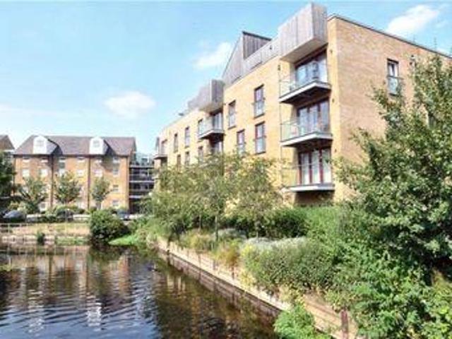 House for sale in Uxbridge, Greater London