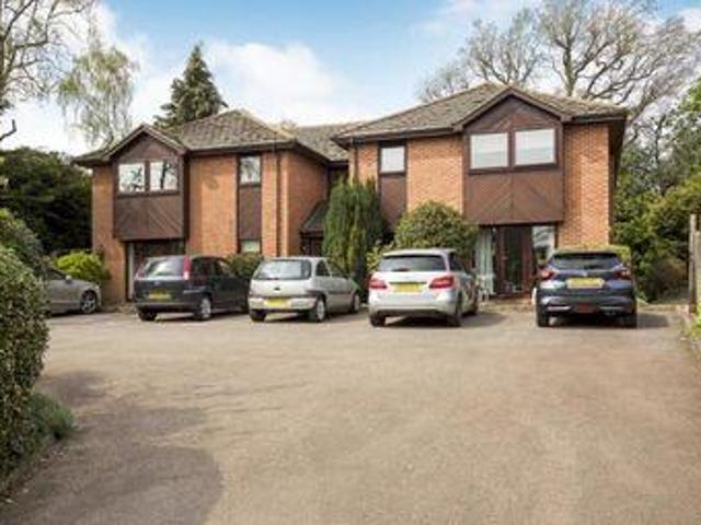 House for sale in Heol-las, Surrey
