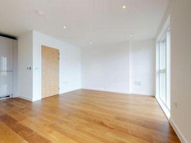 House for sale in Edgware, Greater London