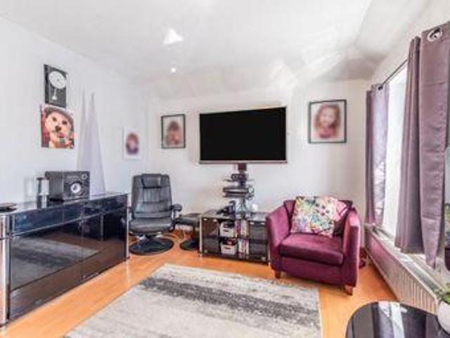 House for sale in Oad Street, Kent