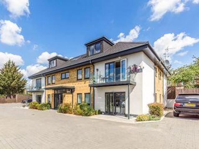 House for sale in Chigwell, Epping