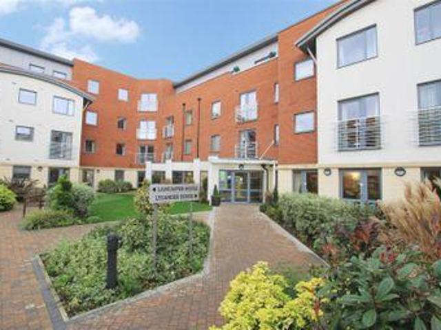 House for sale in Uxbridge, Greater London